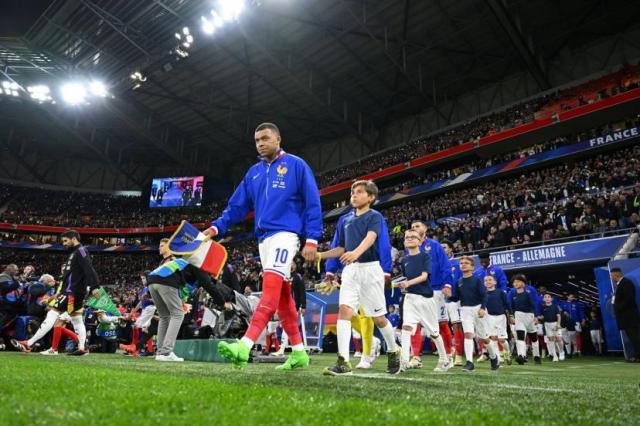 姆巴佩如何融入巴黎锋群，德尚能否复制恩里克？